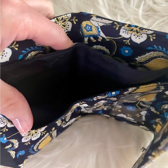 Vera Bradley Tri-fold wallet.  Blue yellow elephant design fabric - Picture 5 of 7